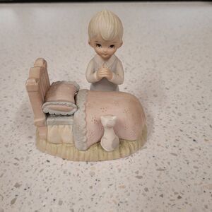 precious moments praying Boy, now I lay me down to sleep. 1983 series